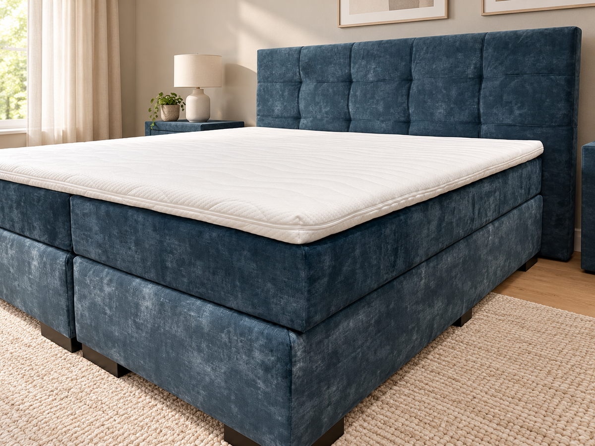Valencia de Luxe blauwe boxspring zijaanzicht
